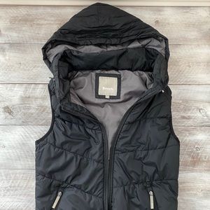 Bench Puffer Vest with hood sz M